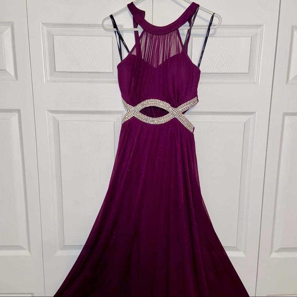 Gorgeous plum formal prom dress
